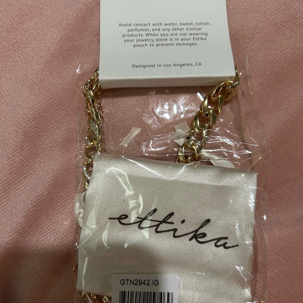 Ettika Iced Gold Choker - Picture 3 of 4